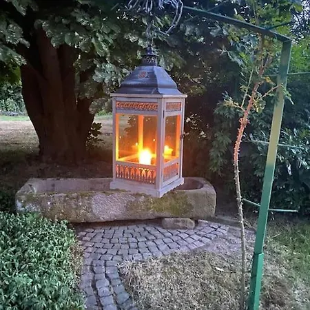 Apartment Mit Romantischem Garten An Der Märchenstraße! *