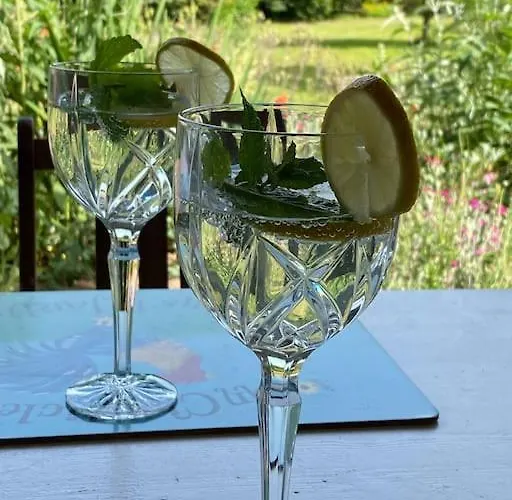 Mit Romantischem Garten An Der Maerchenstrasse! 아파트